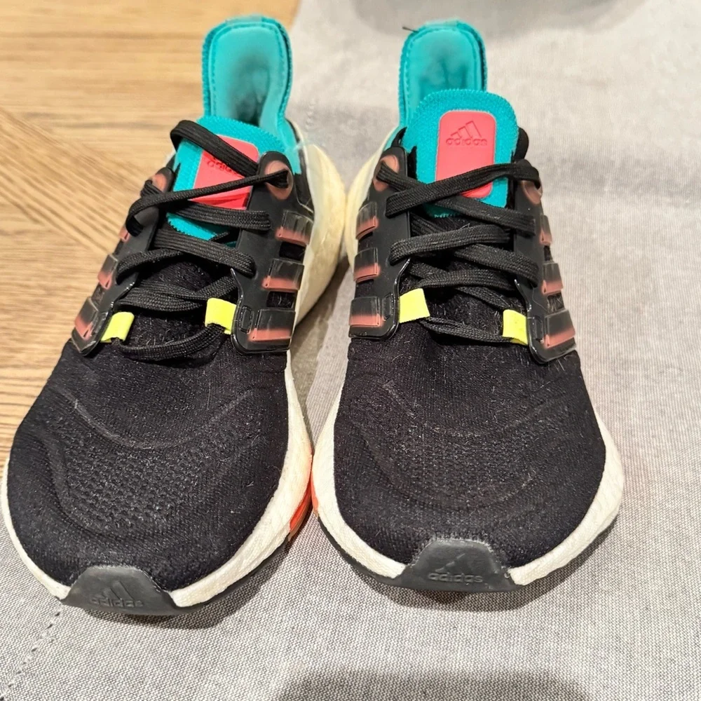 Adidas UltraBoost 22 Shoes Black-Turbo Mint Rust mens 5.5